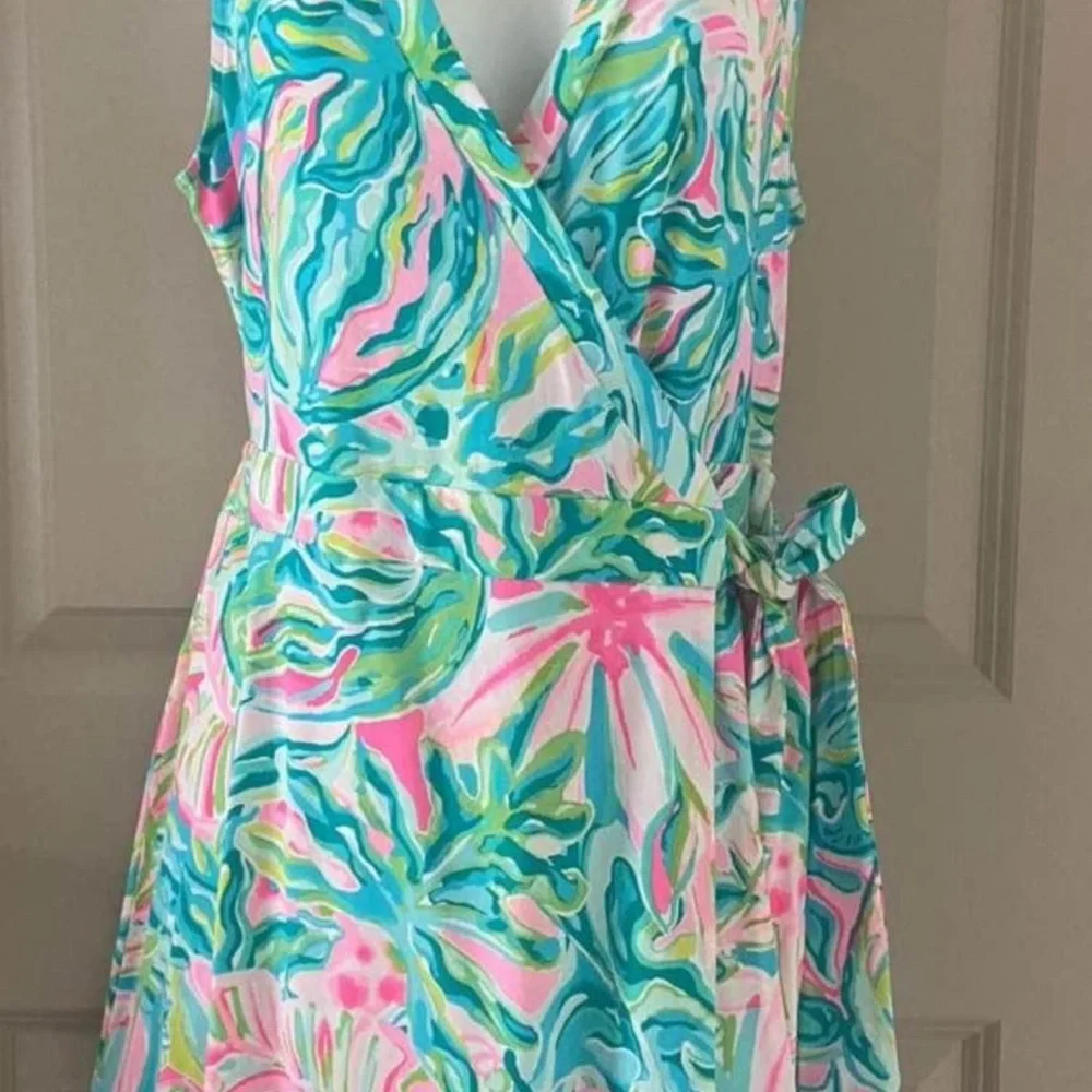 Lilly Pulitzer Rilla Romper Pink and Blue Tropical wrap skirt Dress - Picture 4 of 4